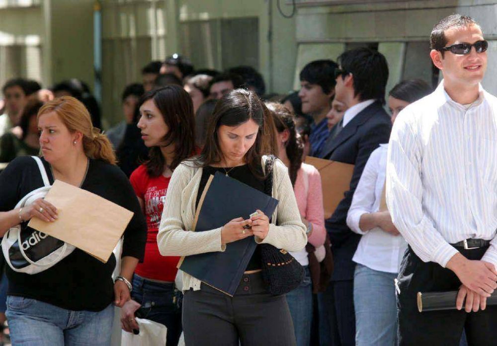 Hay 3.500 empleos menos, la mayor�a de construcci�n y agro