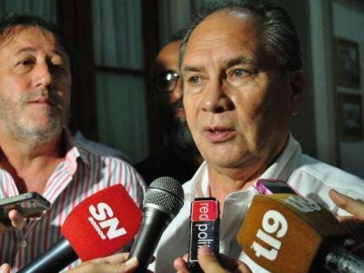 Descalzo: �Somos el PJ y estar juntos es estar dentro del justicialismo m�s all� de las diferencias�