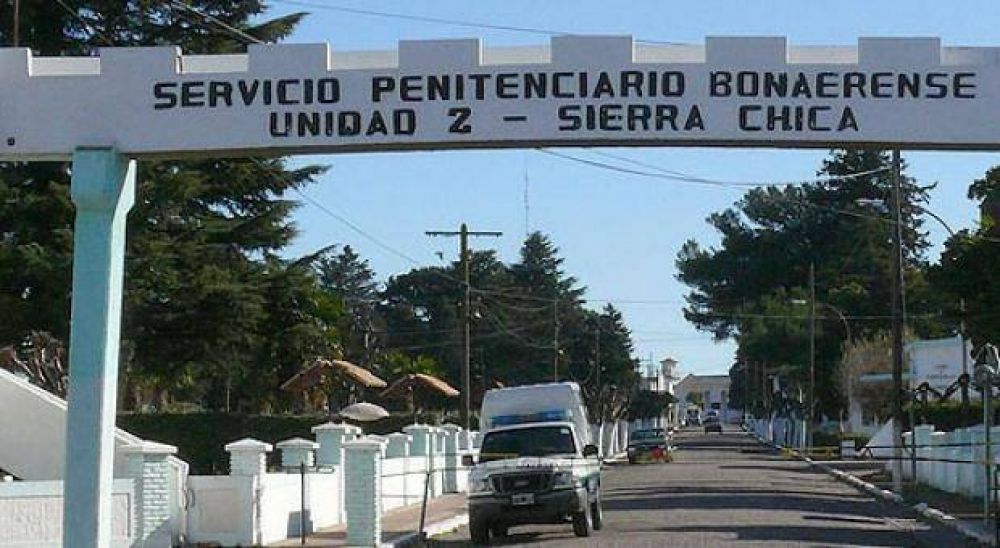 Tras varios allanamientos, separaron al Jefe de la Unidad Penal 2 de Sierra Chica