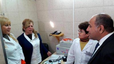 Manzur apareci� con lastimaduras en su rostro