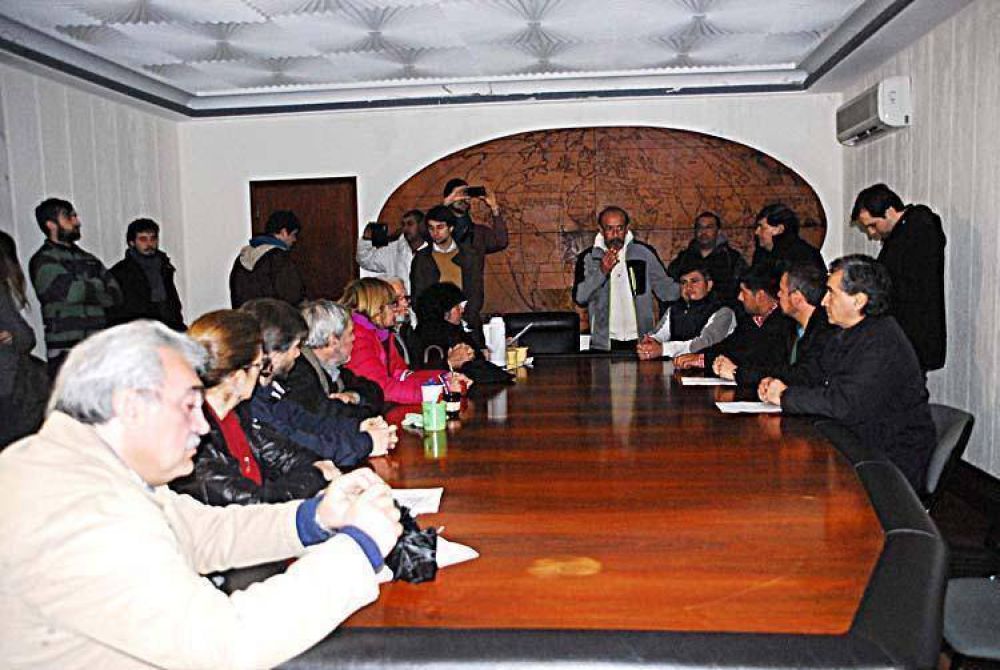 Trabajadores del ex Sadowa temen un desalojo y piden apoyo pol�tico