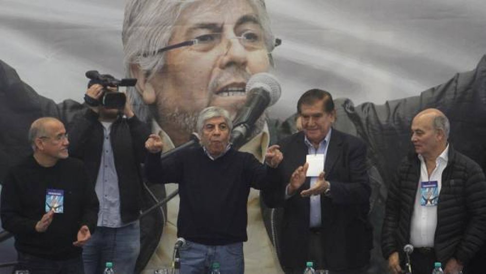 Moyano advierte por las 