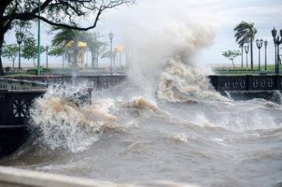Emiten un aviso por la crecida del R�o de la Plata en la costa y �rea metropolitana