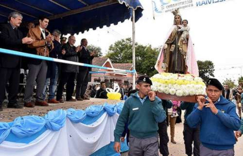  Con la presencia de Urtubey, General Ballivi�n honr� a Nuestra Se�ora del Carmen