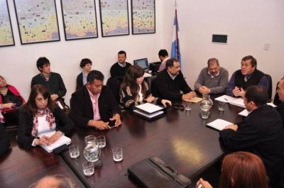 El Gobierno vuelve a reunirse con los estatales