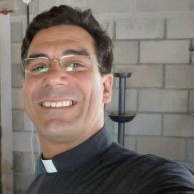 Luciano Farget, podr�a ser el nuevo p�rroco de la Parroquia Santiago Ap�stol