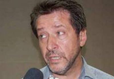 �No hay otra forma de solucionar el tema del estacionamiento si no es a trav�s de un sistema arancelado�