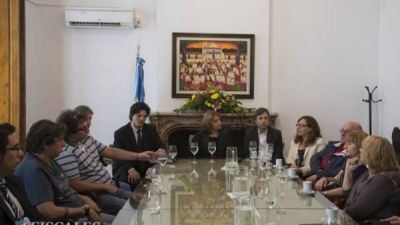 Los fiscales del caso AMIA admiten fallas y ya revisan toda la causa