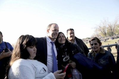 Lomas: avanza el �ltimo tramo de canalizaci�n del Arroyo del Rey