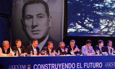 En estado deliberativo subterr�neo, el peronismo busca su nueva identidad