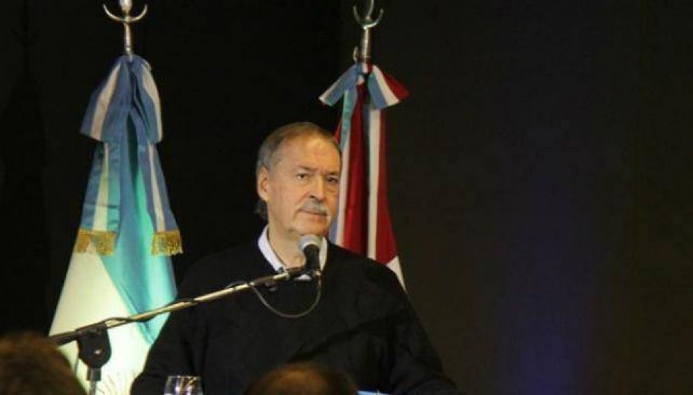 Anuncian $ 335 millones para seguridad y una Polic�a Barrial