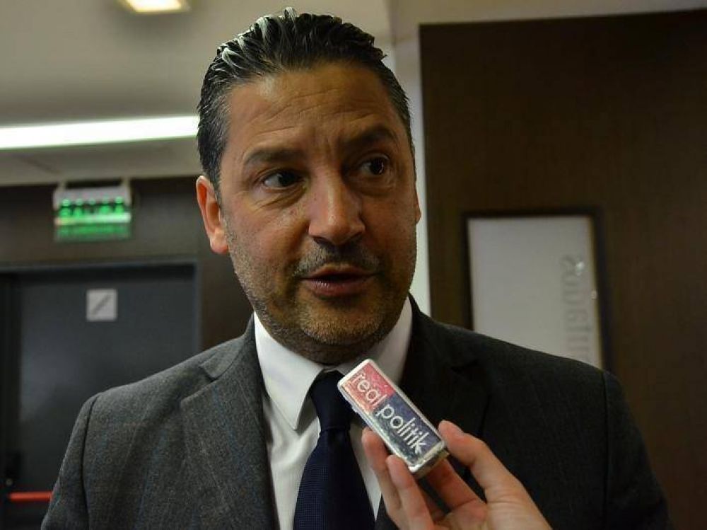 Gustavo Men�ndez: �Los sectores m�s vulnerables siempre terminan siendo el jam�n del s�ndwich�