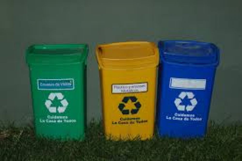 Colocarn tachos para la basura reciclable