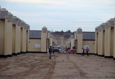 Verna adjudic� la construcci�n de 57 viviendas en Santa Rosa