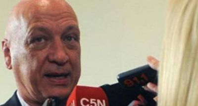 Bonfatti le respondi� a Macri por sus dichos contra Lifschitz