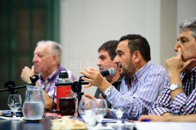 Municipales preocupados por la ca�da del salario