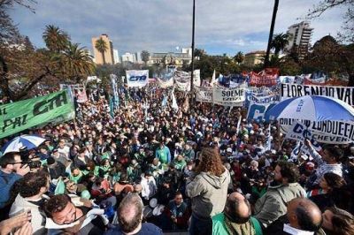 ATE rechaza aumento de Vidal y se confirma como gremio mayoritario
