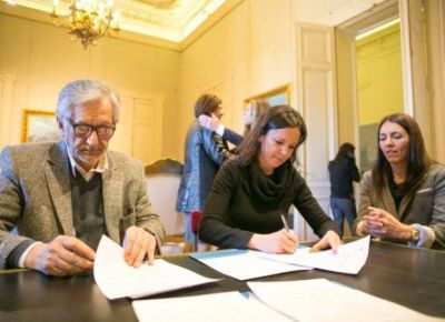La Provincia firm� convenios de cooperaci�n con la Naci�n