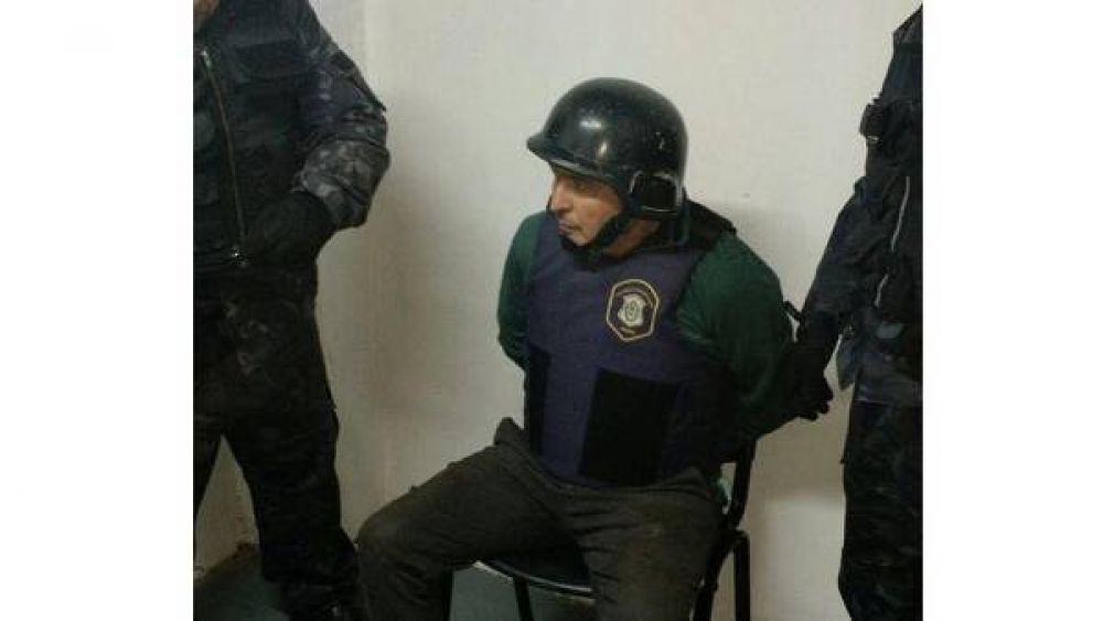 Dictan la prisi�n preventiva para Jos� L�pez por tenencia ilegal de armas