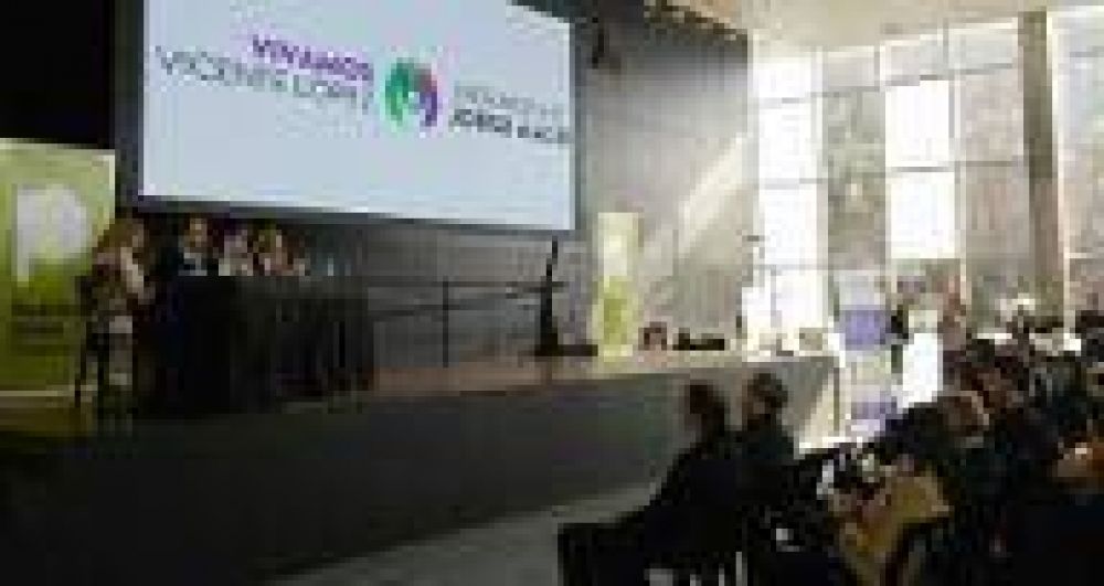 En Vicente L�pez: Perechodnik inaugur� encuentro sobre sustentabilidad para municipios
