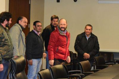 El gobernador Gildo Insfr�n recibi� a los funcionarios municipales