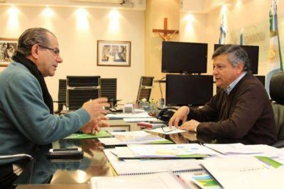 Agenda com�n entre Peppo y Cipolini para la llegada del ministro Dietrich