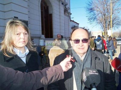 Salom�n: �Es preferible no poder controlar el espacio p�blico, la vida est� por encima de eso�