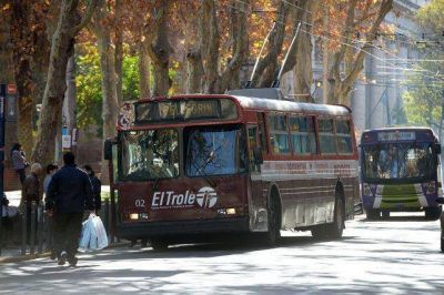 El Gobierno planea cambios en el sistema de transporte y modernizar la terminal