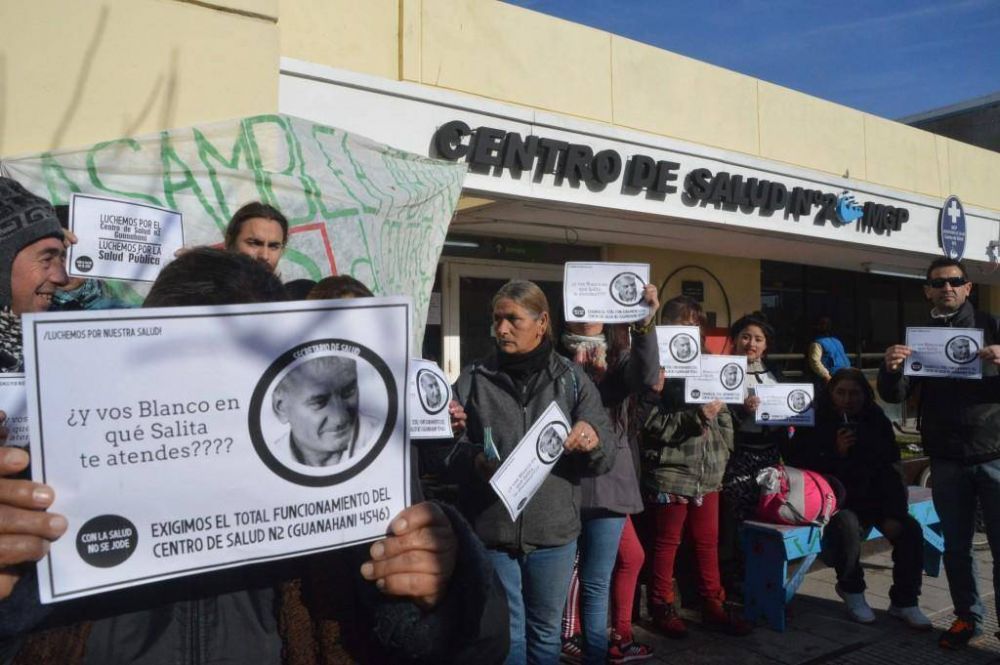Nueva protesta en contra del cierre del centro de salud de Guanahani