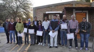 Entregaron viviendas sociales en Villa Nueva
