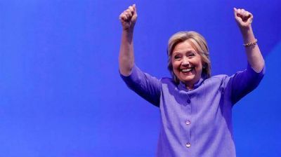 Hillary abre una cuenta de Twitter en espa�ol para acercarse al voto latino