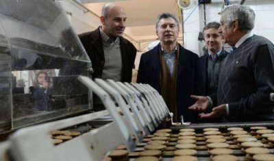 Molina y Macri recorrieron la emblem�tica f�brica �Capit�n del Espacio�
