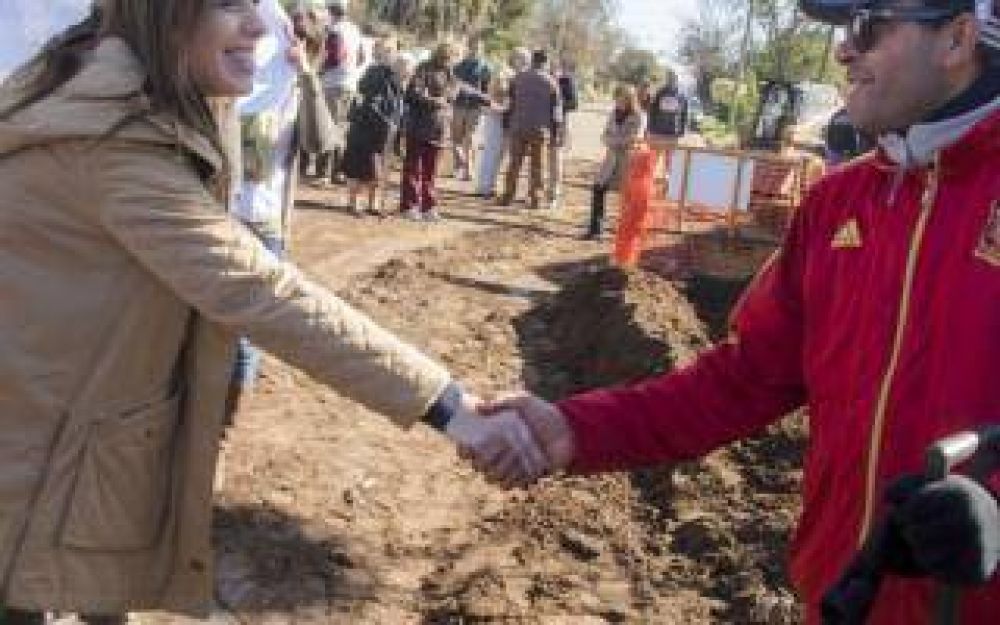 Vidal visit� Alem y General Arenales donde destac� el Fondo de Infraestructura provincial