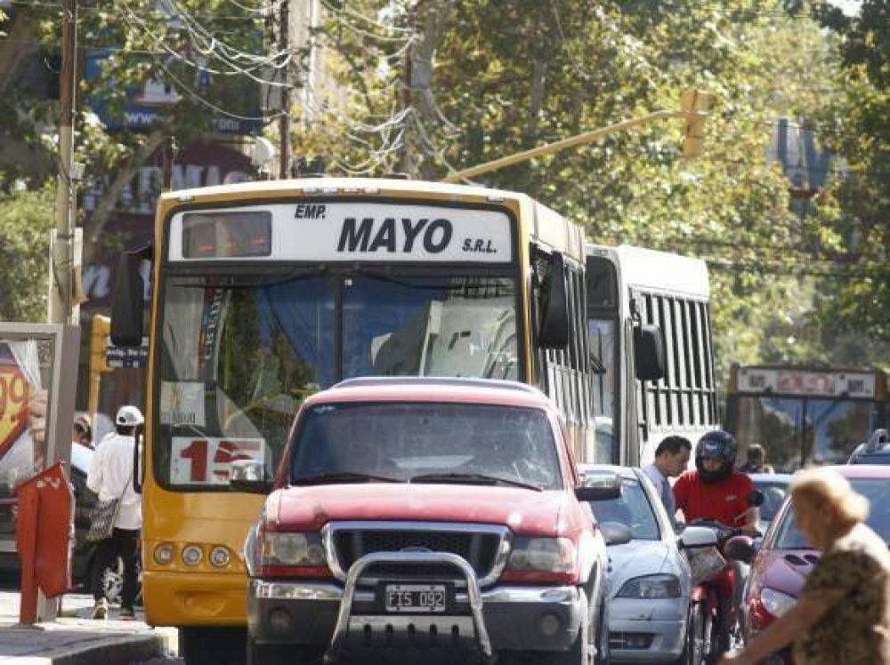 Entra en la recta final el cambio de paradas de colectivos y la reducci�n de l�neas en el microcentro