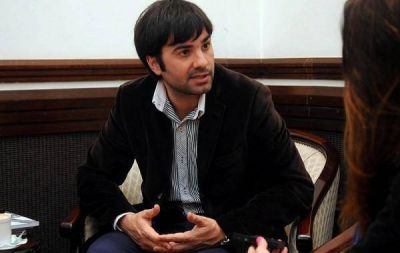 FRANCISCO ECHARREN �NO HAY UNA FIGURA OPOSITORA MARCADA�