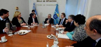 Artero coincide con Das Neves para que el bono provincial sea para obras