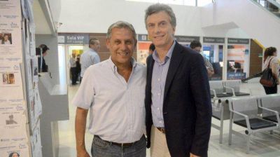 Pechi busca fondos para obras de infraestructura
