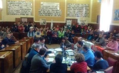 Piden a la poblaci�n �acudir a la audiencia p�blica en el Minella� por las tarifas