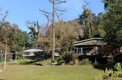 Estallan cr�ticas por el uso de casas de la UNT