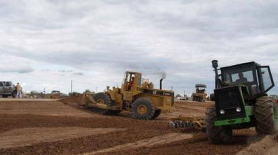 La gobernadora autoriz� la ejecuci�n de obras h�dricas, viales y edilicias en escuelas