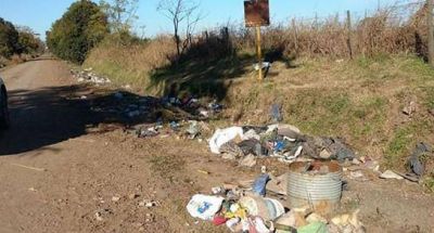 'Mini-basurales' a cielo abierto en caminos perif�ricos