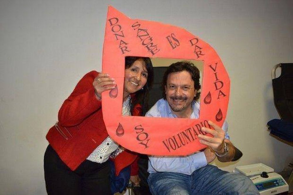 Gustavo Senz se sum a la campaa por la donacin de sangre