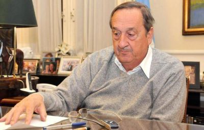 Lunghi fij� su postura para las PASO: �Competiremos con candidatos propios�
