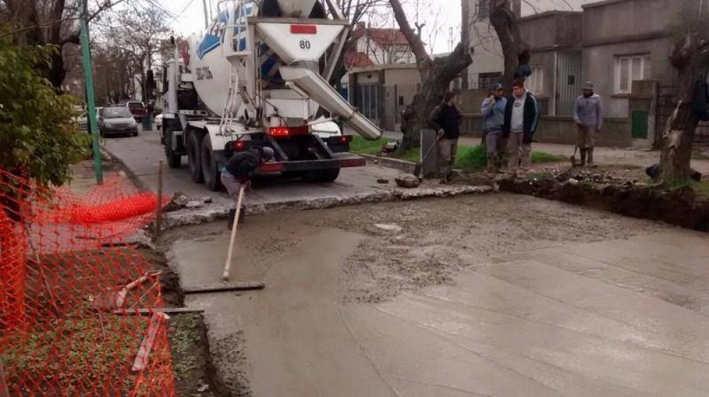 Lomas: con m�s bacheos, mejoran la circulaci�n en distintos barrios