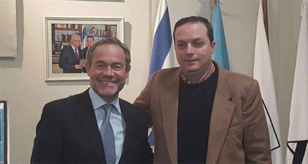 La DAIA recibi al ministro Gustavo Ferrari