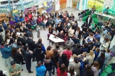 Sin la presencia de APROSA, hoy ATE se re�ne en conciliaci�n con obligatoria con Salud