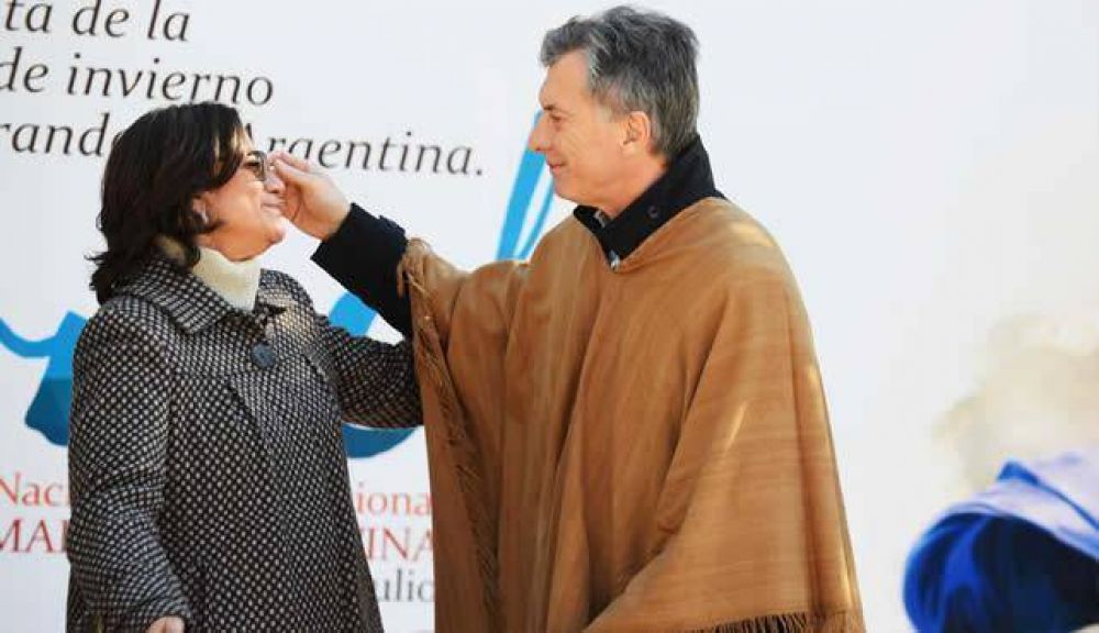 La Gobernadora resalt� el di�logo: �Con respeto mutuo, se puede conversar�