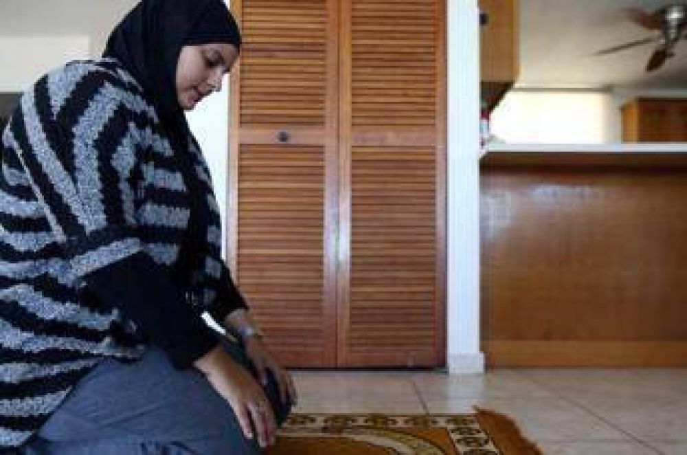 Mujer musulmana se lanza a la pol�tica en Puerto Rico