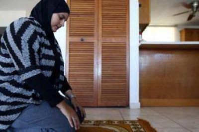 Mujer musulmana se lanza a la pol�tica en Puerto Rico