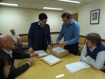 Equipar�n a cooperativas tealeras para que puedan exportar